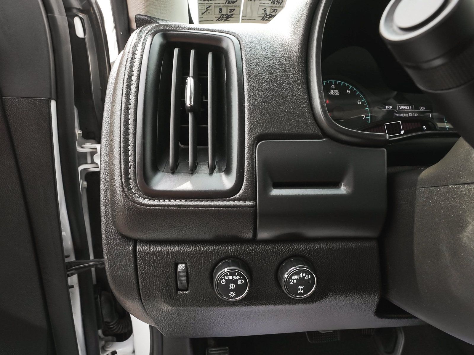 Used 2022 GMC Canyon Elevation w/ Elevation Premium Package AWD/4WD image 15