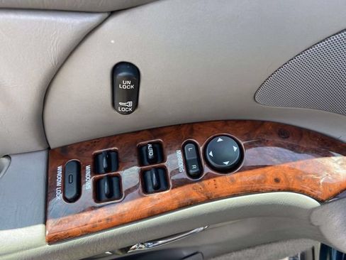 Used 2000 Buick Park Avenue FWD image 12