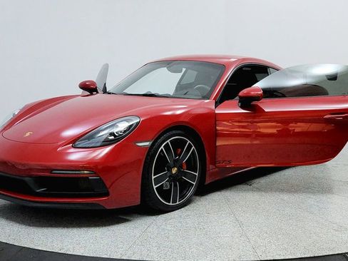 Used 2018 Porsche 718 Cayman GTS image 9