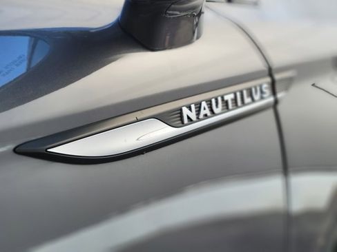 Used 2022 Lincoln Nautilus Reserve image 42