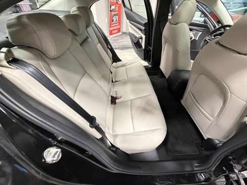 Used 2022 MAZDA MAZDA3 s image 44