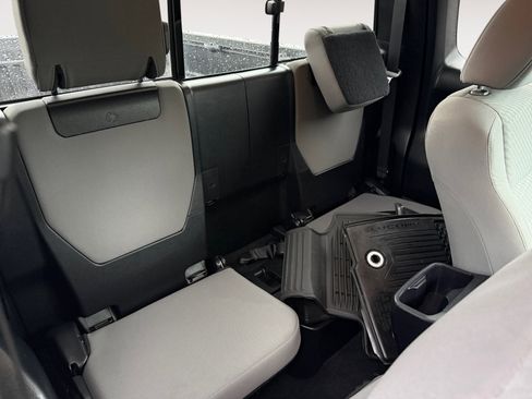 Used 2022 Toyota Tacoma SR w/ SX Package image 18