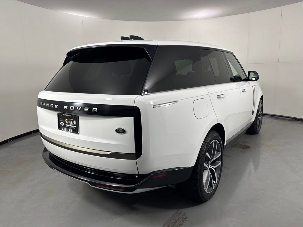 Used 2023 Land Rover Range Rover SE AWD/4WD image 7