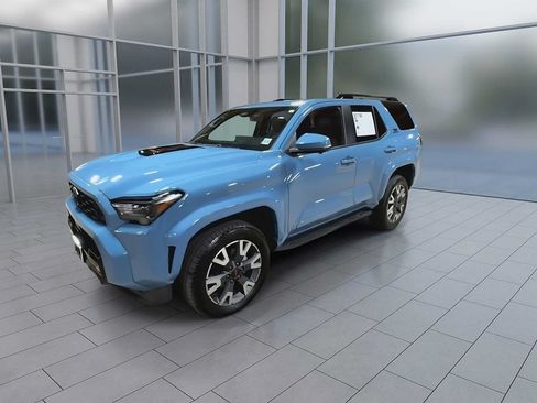 Certified 2025 Toyota 4Runner TRD Sport Premium AWD/4WD image 4