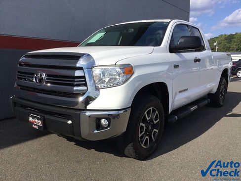 Used 2016 Toyota Tundra SR5 w/ TRD Off Road Package image 5