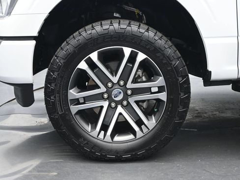 Used 2022 Ford F150 XL w/ STX Appearance Package AWD/4WD image 17