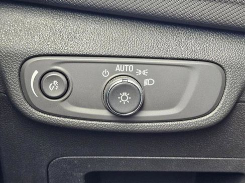 Certified 2025 Chevrolet TrailBlazer LT FWD image 13