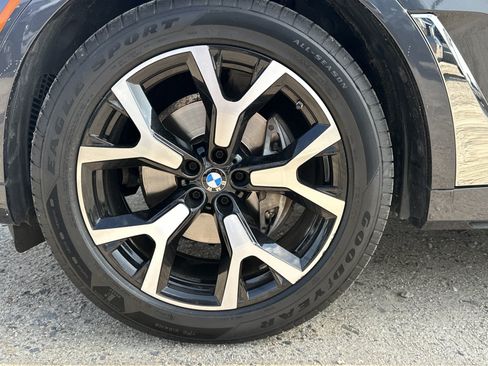 Used 2021 BMW X7 xDrive40i w/ Executive Package AWD/4WD image 12