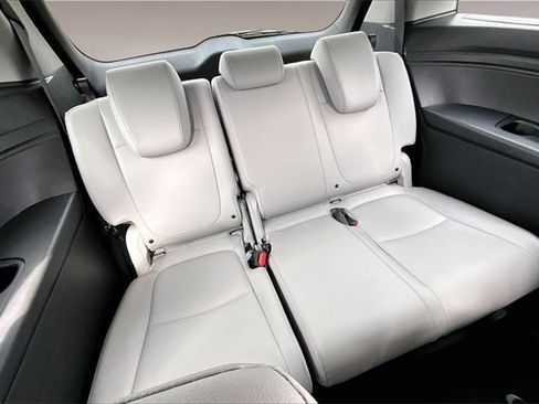 Used 2018 Honda Odyssey Touring image 23