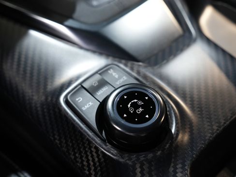 Used 2019 Nissan GT-R image 41