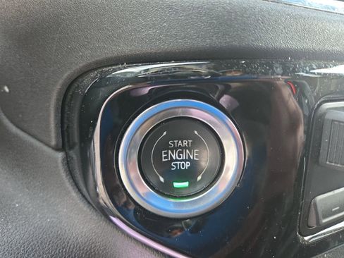 Used 2023 GMC Sierra 1500 Elevation image 19