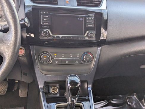 Used 2017 Nissan Sentra SR image 21