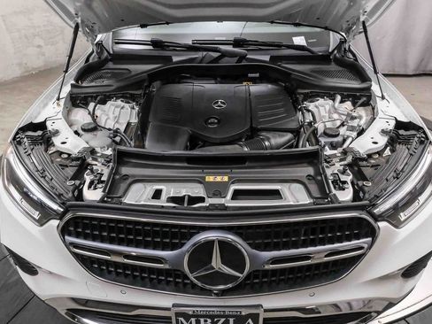 Certified 2025 Mercedes-Benz GLC 300 image 26
