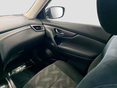 Used 2016 Nissan Rogue S image 22