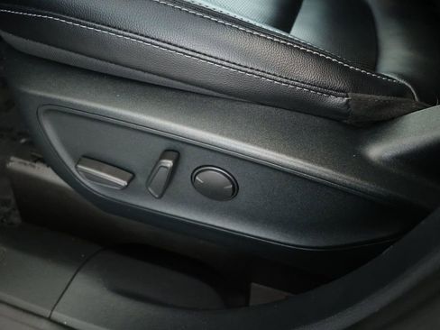 Used 2022 Ford Escape SEL w/ Technology Package image 9