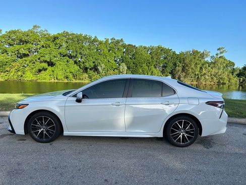 Certified 2024 Toyota Camry SE image 2