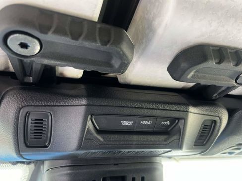 Used 2026 Jeep Wrangler Unlimited Sport AWD/4WD image 31