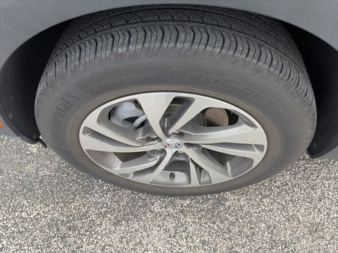 Used 2022 Buick Envision Essence w/ Technology Package I image 13