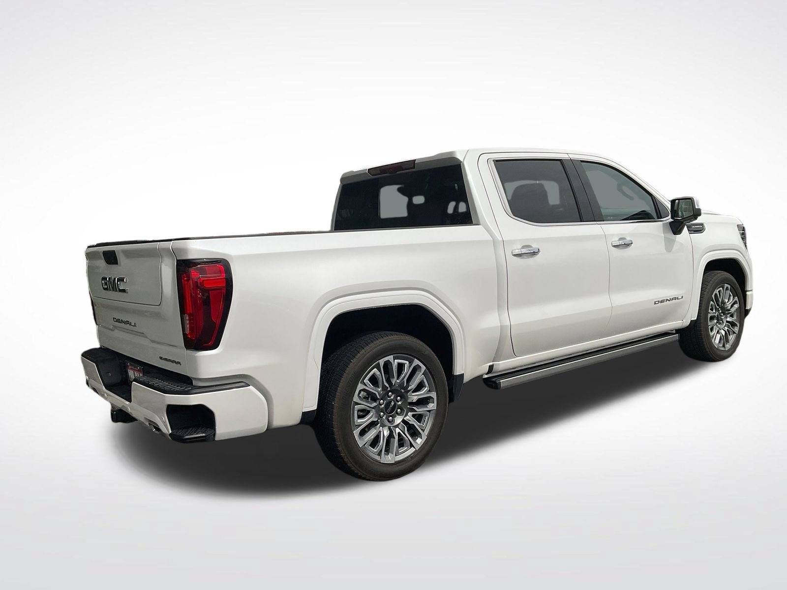 Used 2025 GMC Sierra 1500 Denali Ultimate AWD/4WD image 3