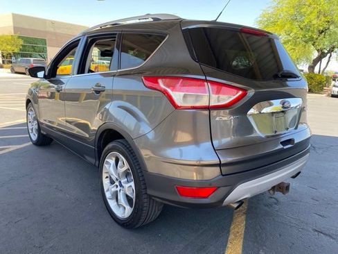 Used 2015 Ford Escape Titanium w/ Equipment Group 301A FWD image 2
