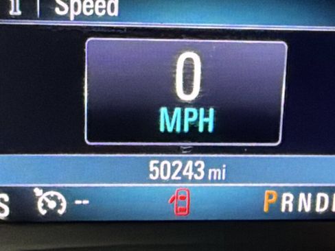 Used 2021 Buick Encore Preferred w/ Safety Package II FWD image 7