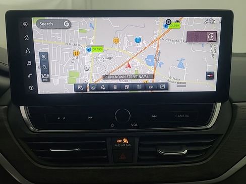Used 2025 Nissan Altima 2.5 SL FWD image 32