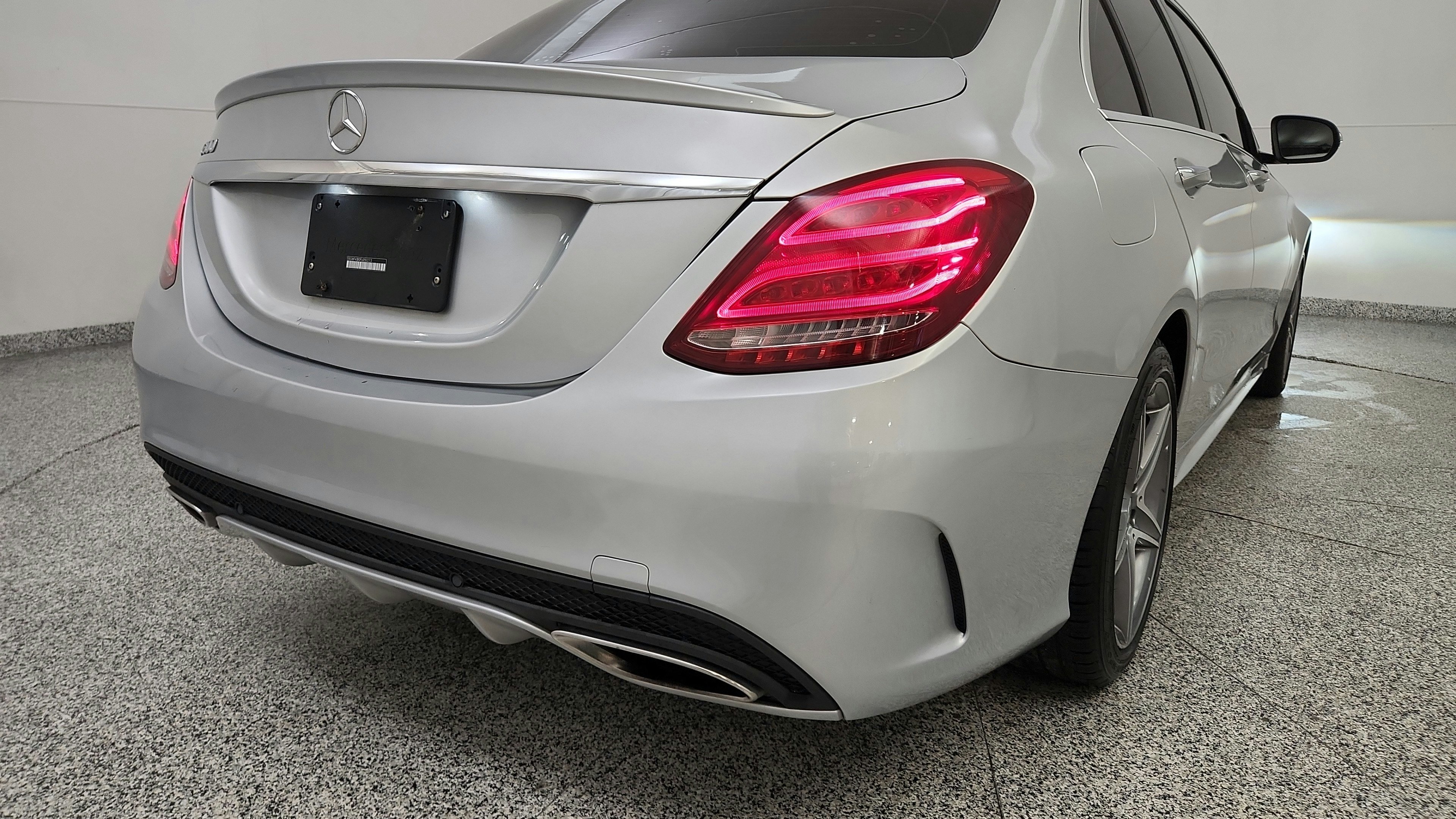 Used 2015 Mercedes-Benz C 300 Sedan image 31
