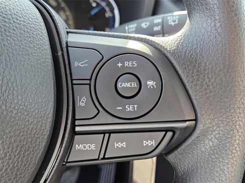 New 2025 Toyota RAV4 LE image 27