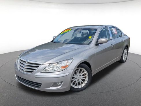 Used 2010 Hyundai Genesis 3.8 RWD image 1