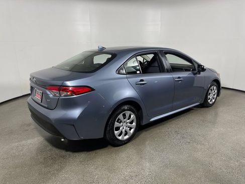 Used 2024 Toyota Corolla LE FWD image 3