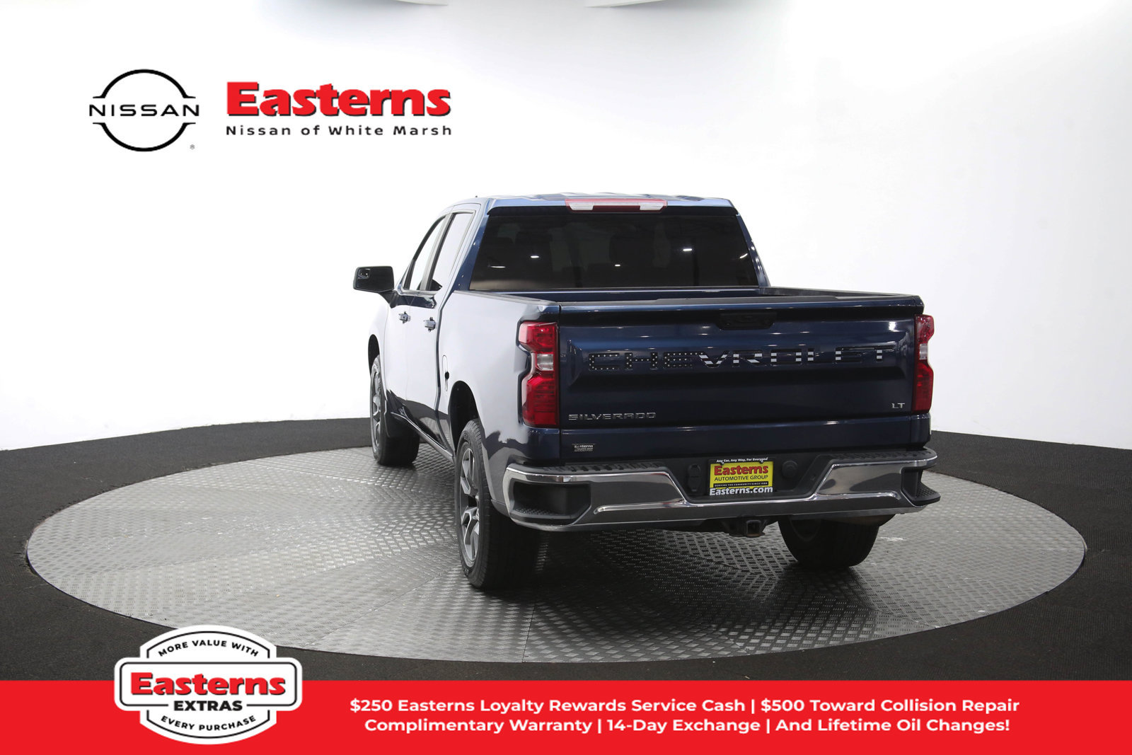 Used 2023 Chevrolet Silverado 1500 LT AWD/4WD image 39