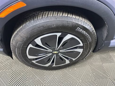 Used 2024 Chevrolet Blazer EV LT image 10