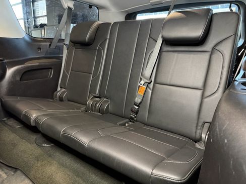 Used 2018 Chevrolet Suburban Premier AWD/4WD image 25