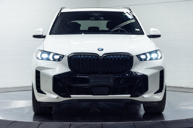 Used 2026 BMW X5 xDrive40i AWD/4WD image 5