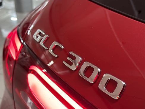 New 2026 Mercedes-Benz GLC 300 4MATIC image 9