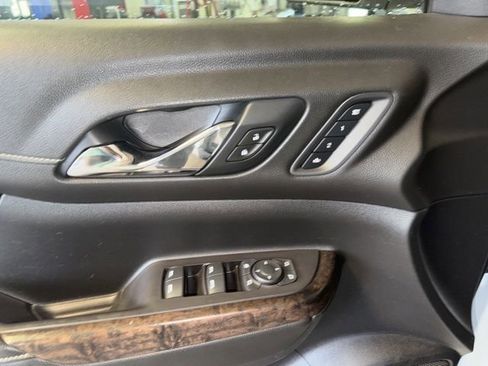 Used 2020 GMC Acadia Denali w/ Trailering Package AWD/4WD image 23