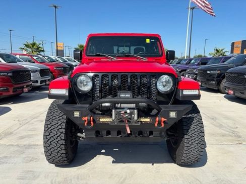Used 2022 Jeep Gladiator Sport AWD/4WD image 2