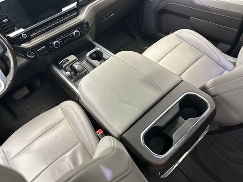 Used 2023 GMC Sierra 1500 SLT w/ SLT Premium Plus Package image 26