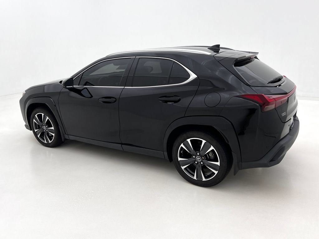 Used 2023 Lexus UX 250h AWD w/ Premium Package image 10