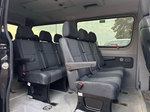 Used 2012 Mercedes-Benz Sprinter 2500 image 22