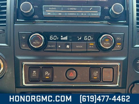 Used 2023 Nissan Titan SV w/ SV Convenience Package image 28