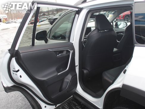 Used 2024 Toyota RAV4 Adventure image 19