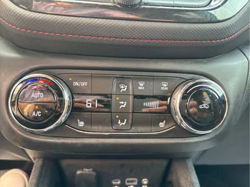 Used 2023 Chevrolet TrailBlazer RS w/ Convenience Package FWD image 35