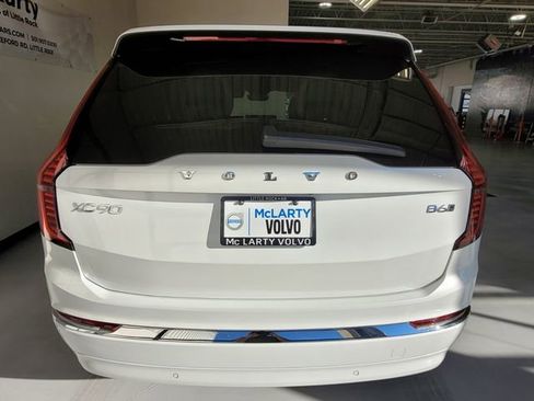 New 2026 Volvo XC90 B6 Ultra w/ Protection Package AWD/4WD image 9