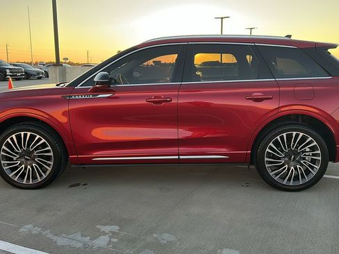 Used 2020 Lincoln Corsair Reserve w/ Equipment Group 201A image 10