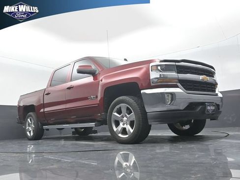 Used 2017 Chevrolet Silverado 1500 LT w/ Texas Edition AWD/4WD image 17