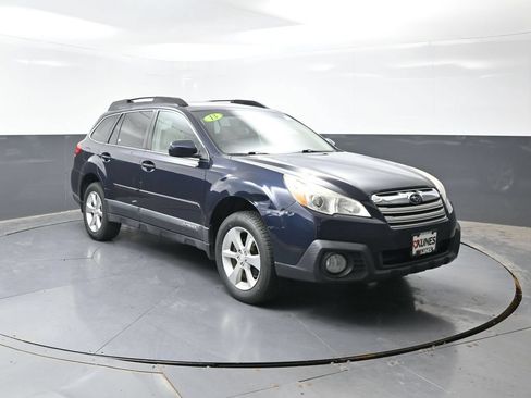 Used 2013 Subaru Outback 2.5i Premium AWD/4WD image 4