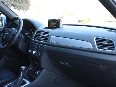 Used 2018 Audi Q3 2.0T Premium image 30