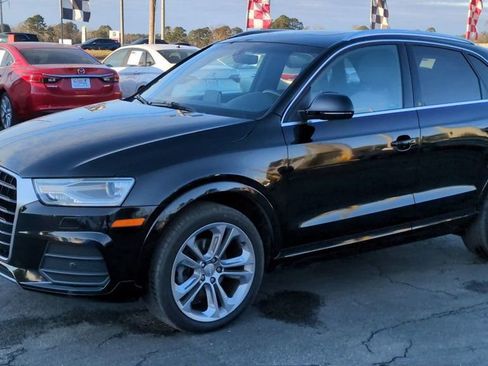 Used 2017 Audi Q3 2.0T Premium Plus w/ Premium Plus Package image 4