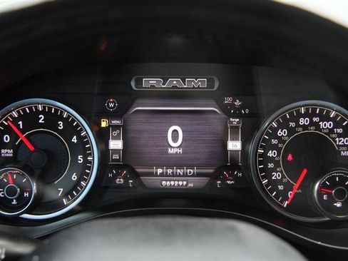 Used 2022 RAM 1500 Big Horn AWD/4WD image 27